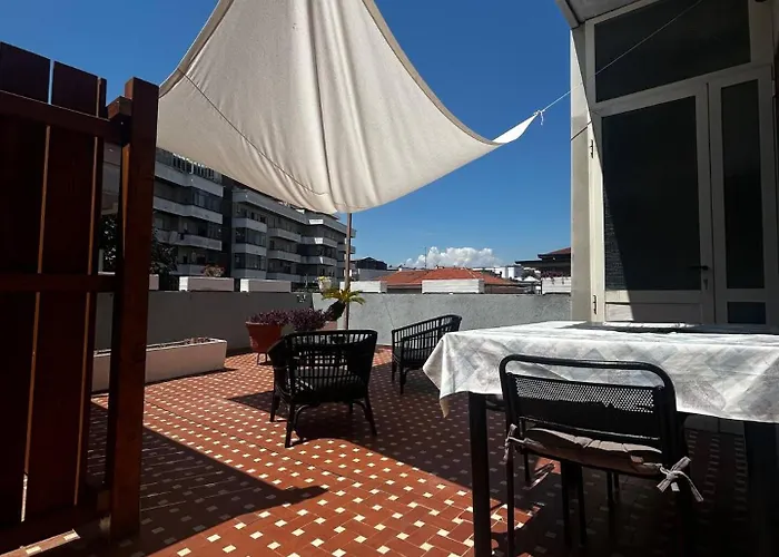 With Terrace Apartamento